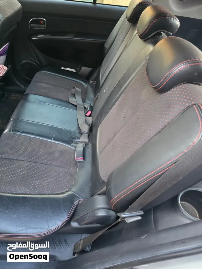 Kia Carens 2008 photo 3