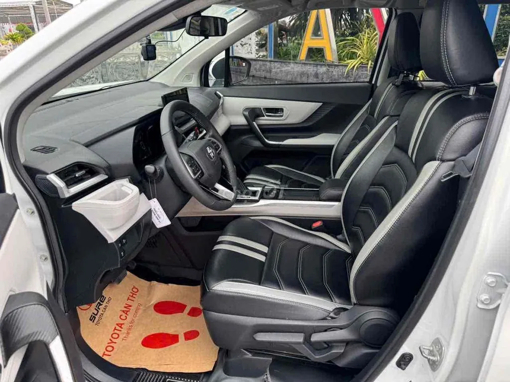 Toyota Veloz Cross 2024 photo 4