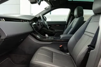 Land Rover Range Rover Evoque 2025 photo 4