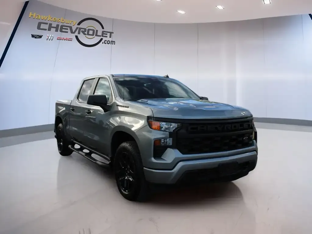 Chevrolet Silverado 1500 2025 photo 3