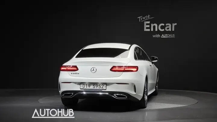 Mercedes-Benz E-Class 2018 photo 4