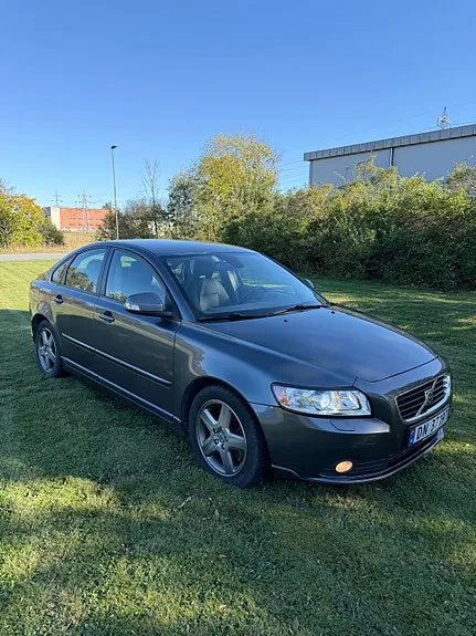 Volvo S40 2010 photo 3