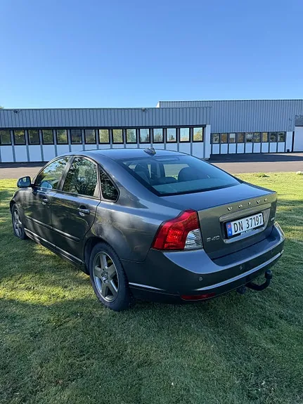 Volvo S40 2010 photo 5