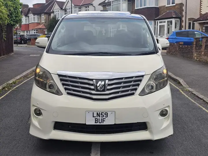 Toyota Alphard 2009 photo 3