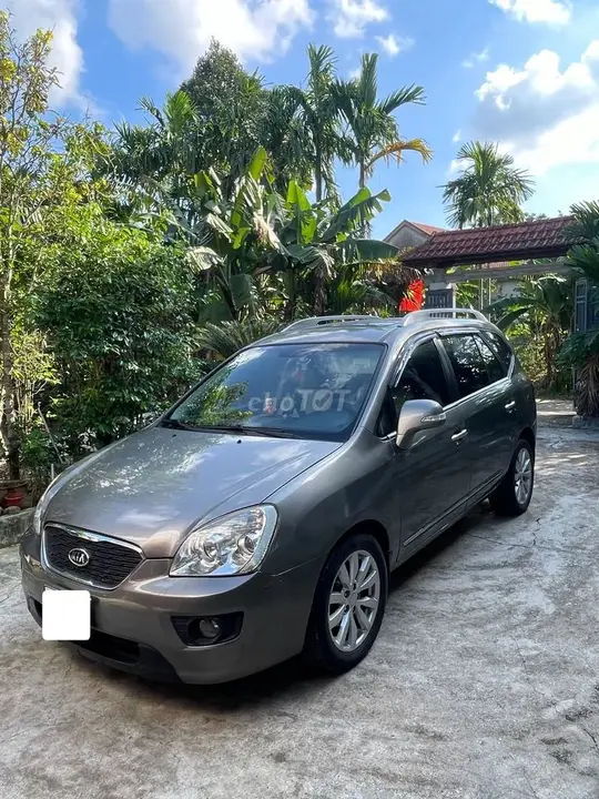 Kia Carens
