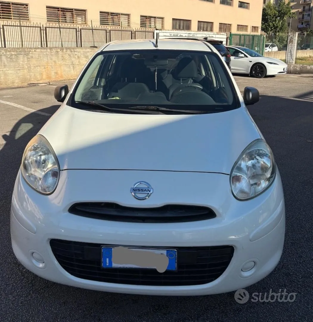 Nissan Micra 2013 photo 2