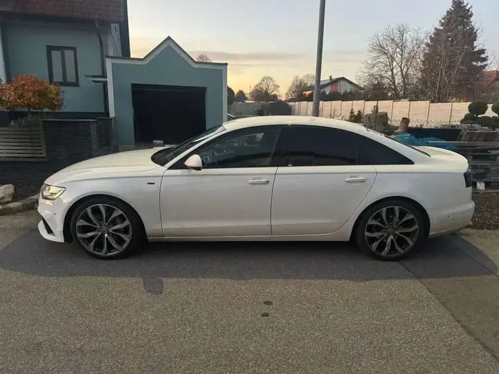 Audi A6 2012 photo 3