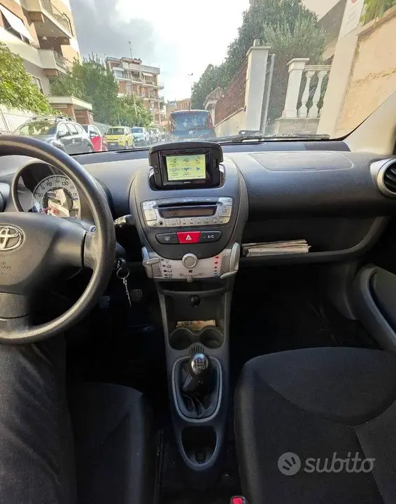 Toyota Aygo 2011 photo 5