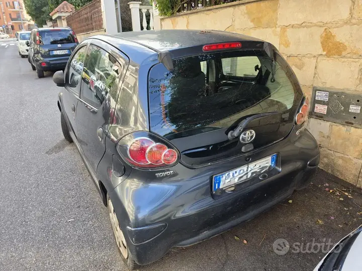Toyota Aygo 2011 photo 3