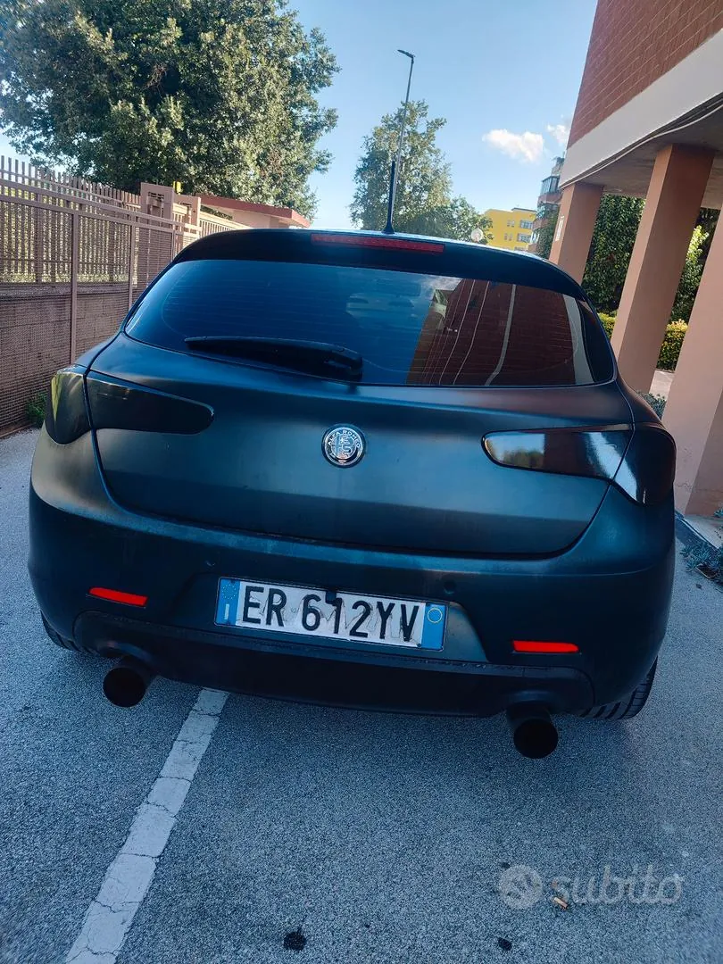 Alfa Romeo Giulietta 2013 photo 3