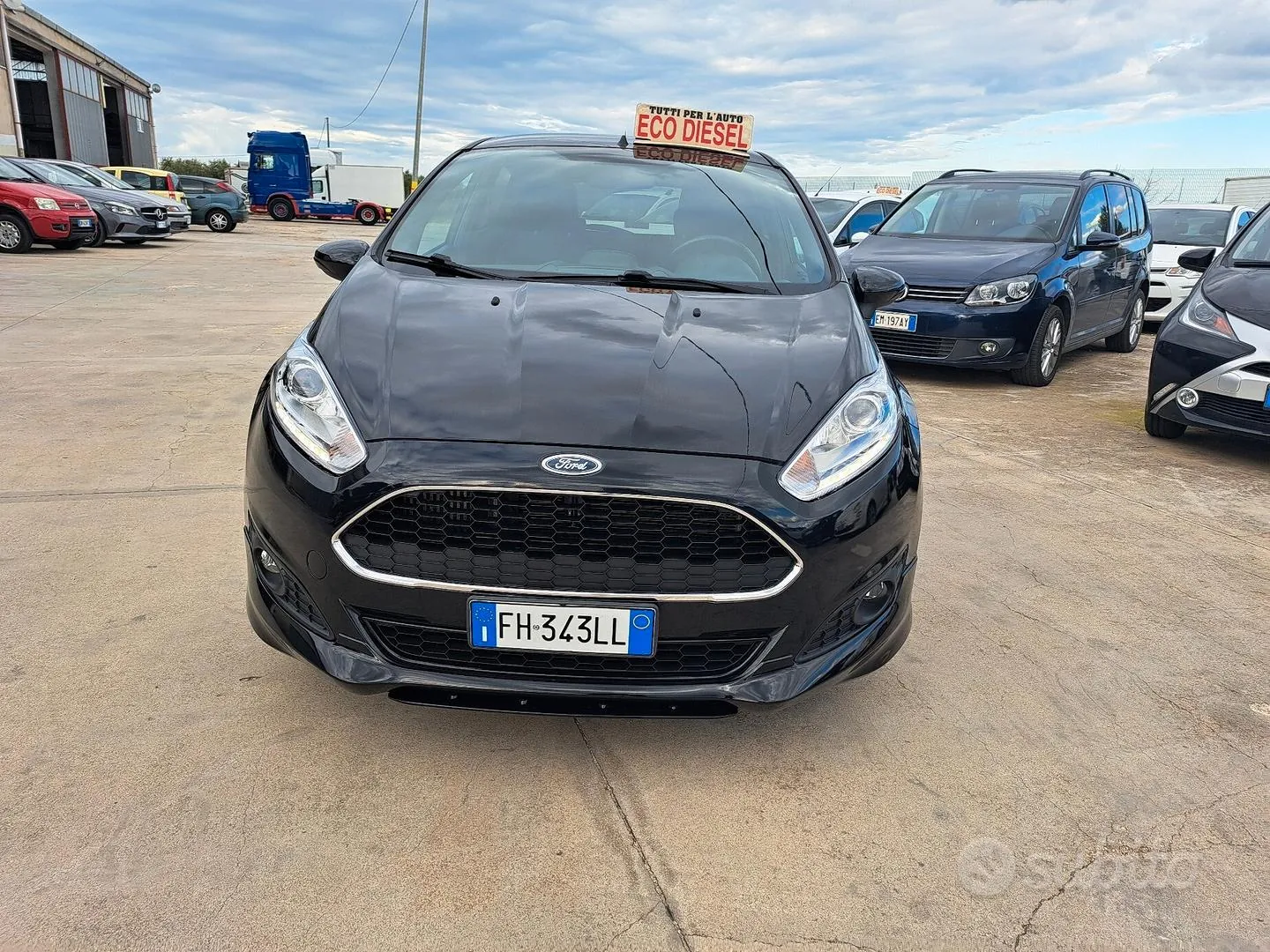 Ford Fiesta 2017 photo 2