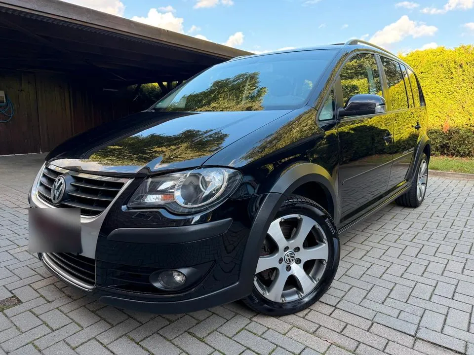 Volkswagen Cross Touran