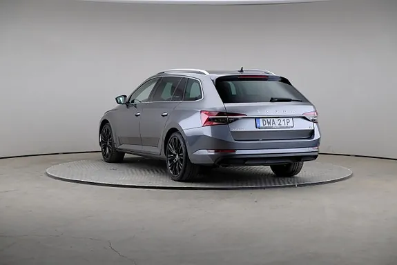 Skoda Superb 2023 photo 2