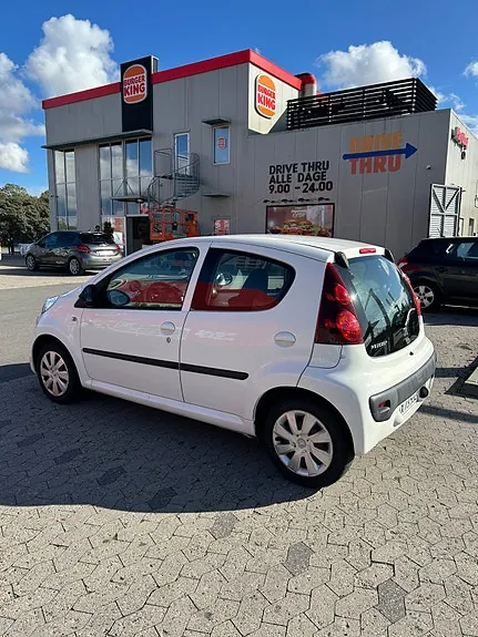 Peugeot 107 2014 photo 3
