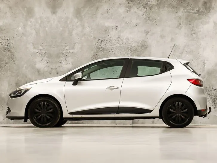 Renault Clio 2014 photo 2