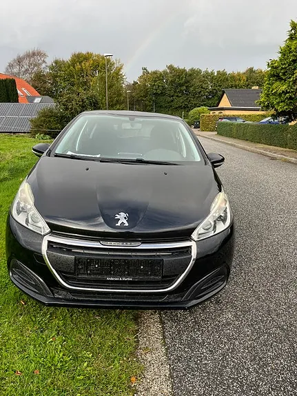 Peugeot 208 2016 photo 2