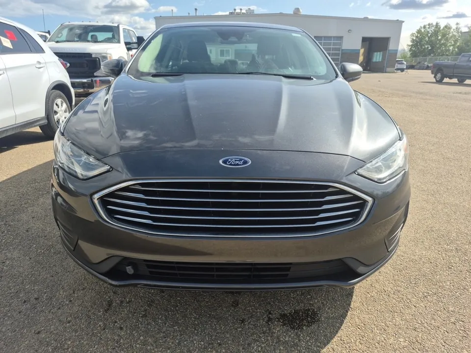 Ford Fusion 2019 photo 2