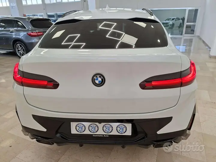 BMW X4 2023 photo 4