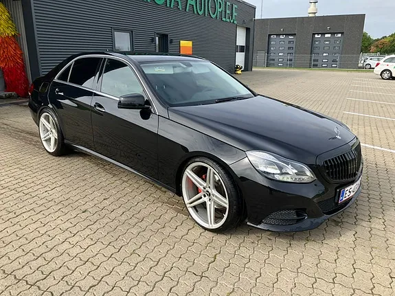 Mercedes-Benz E200 2014 photo 3