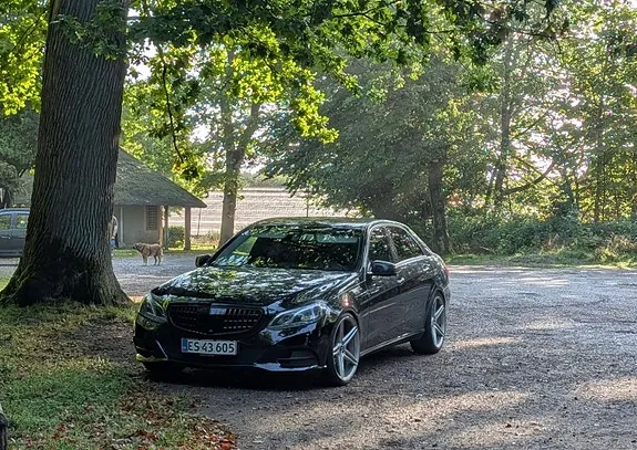 Mercedes-Benz E200