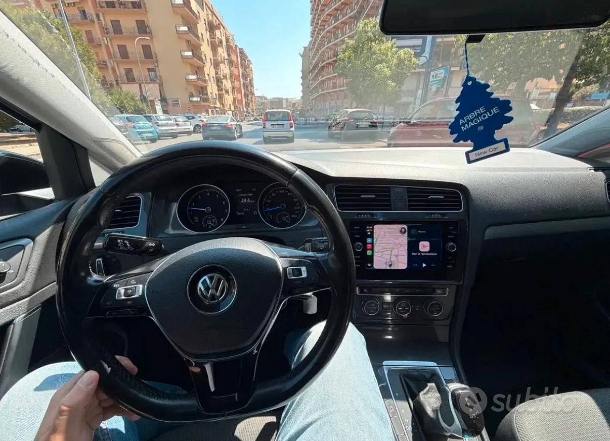 Volkswagen Golf 2019 photo 2