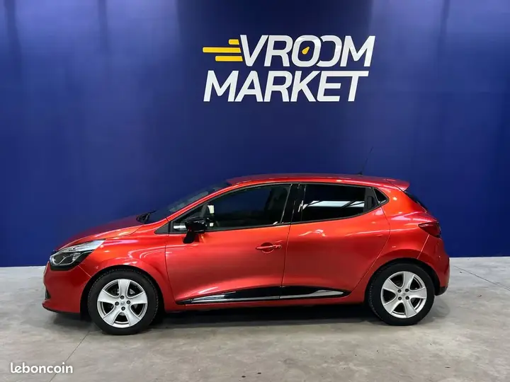 Renault Clio 2016 photo 2