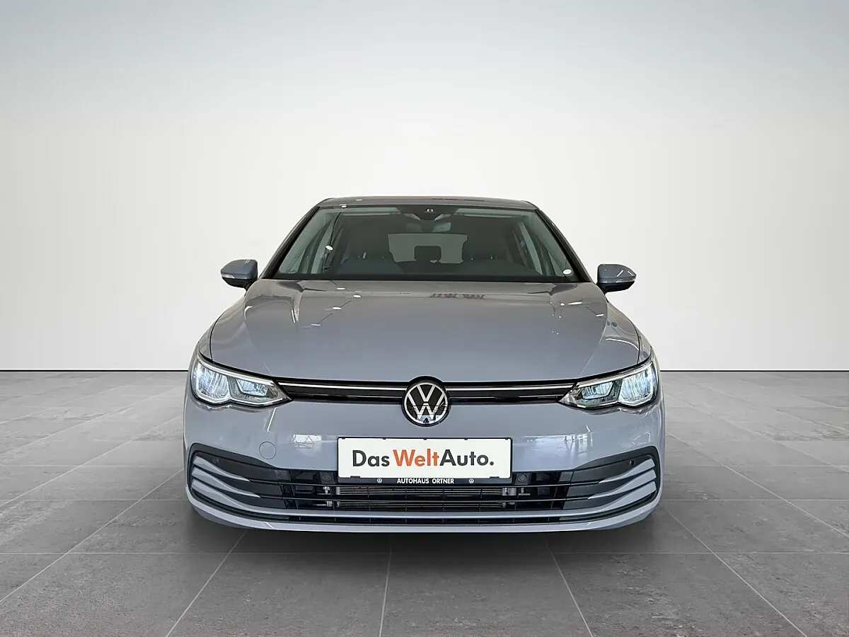 Volkswagen Golf 2023 photo 2