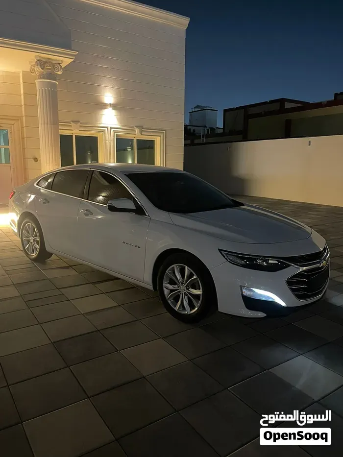 Chevrolet Malibu 2019 photo 2
