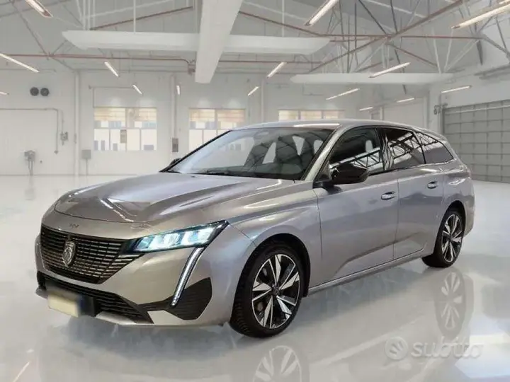 Peugeot 308 2022 photo 2