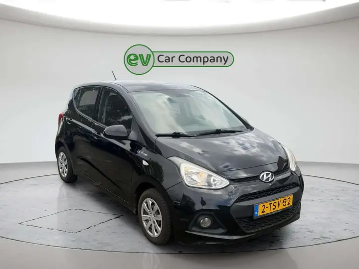 Hyundai I10 2015 photo 2