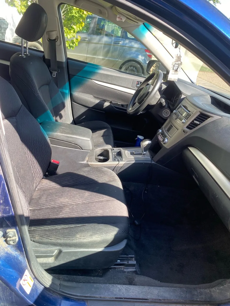 Subaru Legacy 2011 photo 3