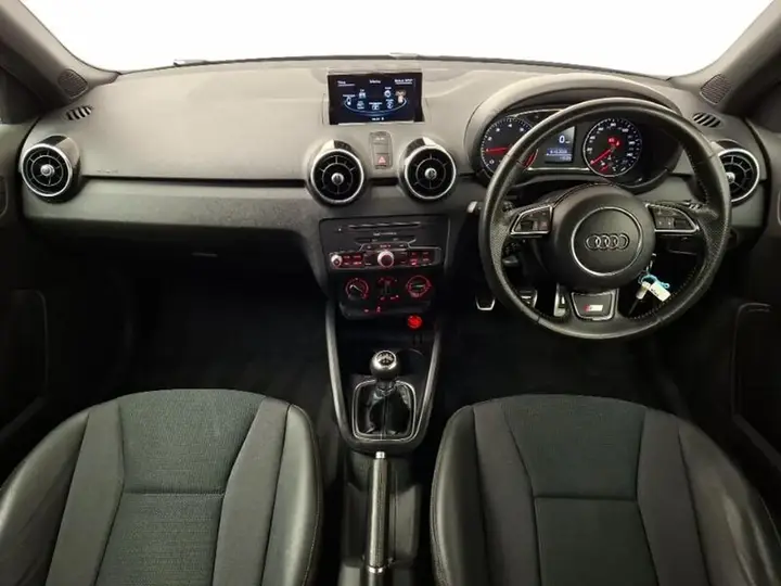 Audi A1 2018 photo 3