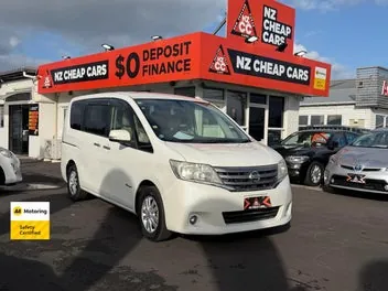 Nissan Serena 2013 photo 2