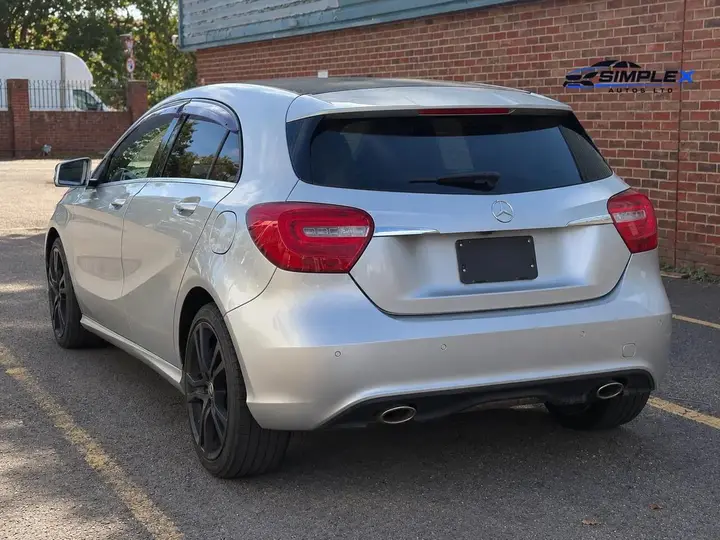 Mercedes-Benz A 180 2013 photo 5