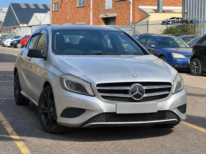 Mercedes-Benz A 180