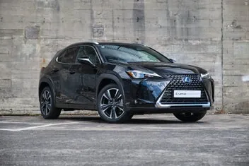 Lexus Ux 300H 2026 photo 2
