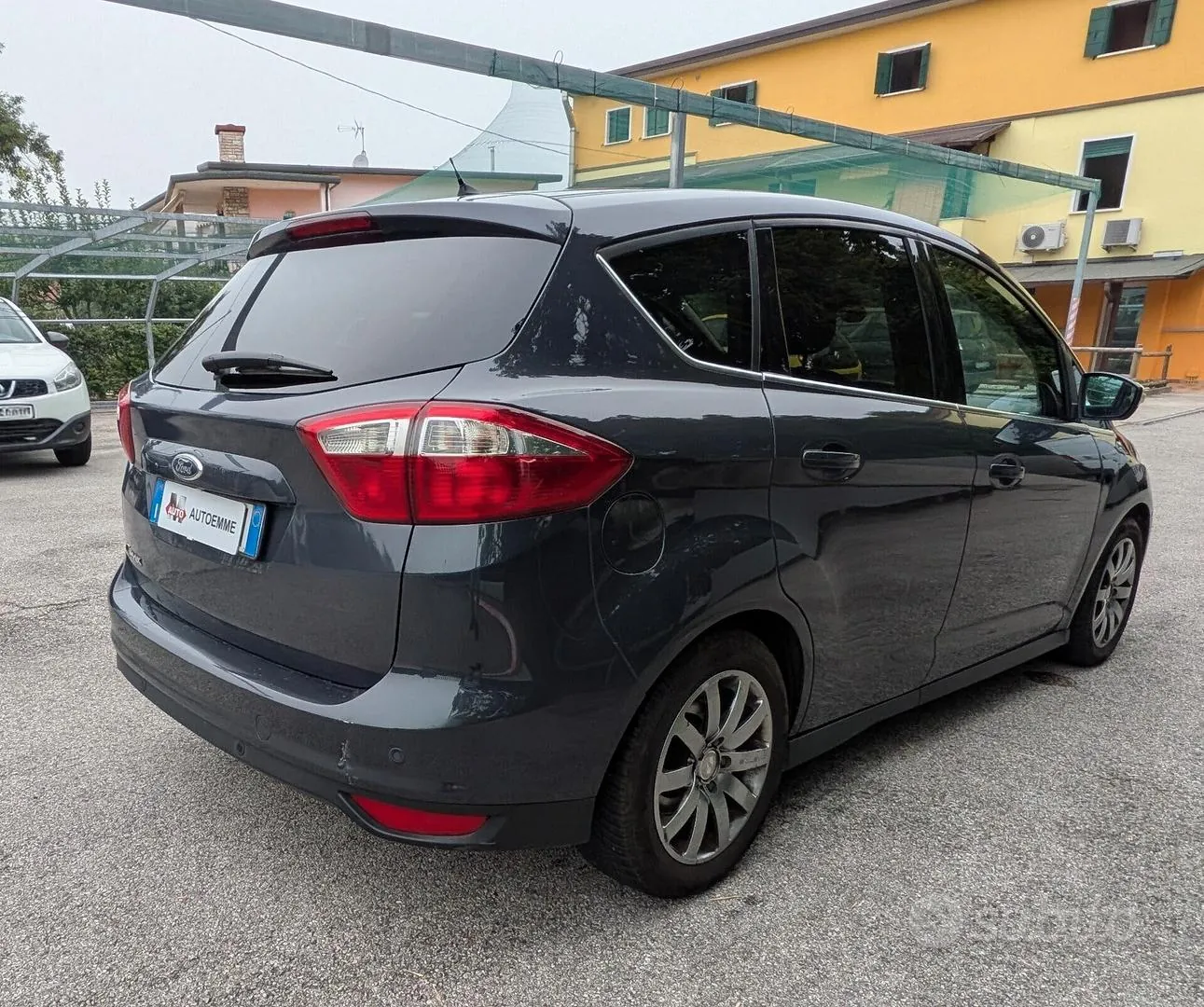 Ford C-Max 2011 photo 5