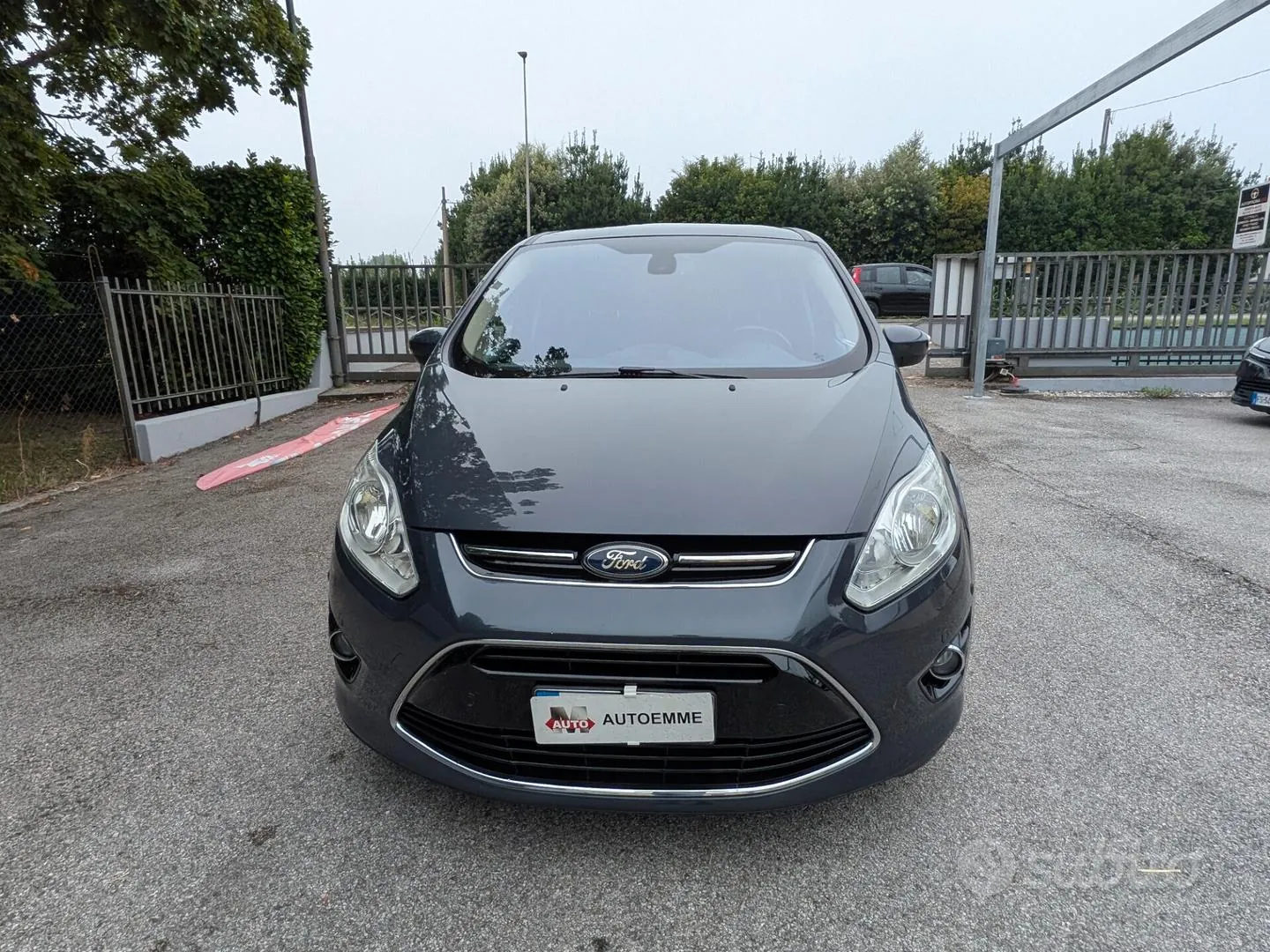 Ford C-Max 2011 photo 2