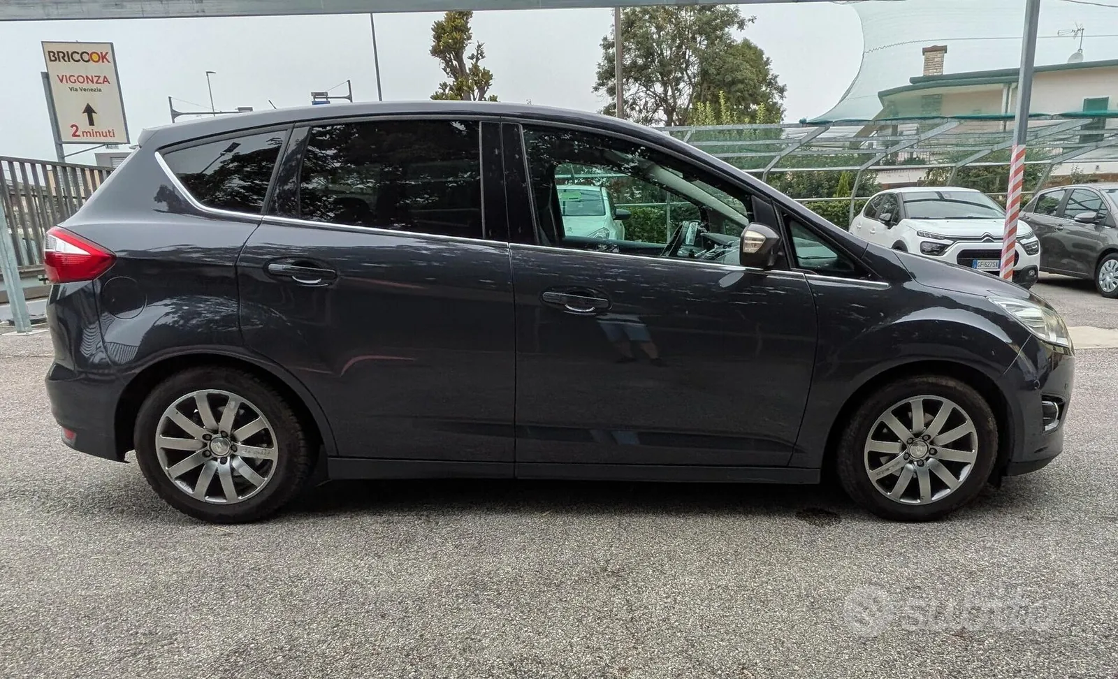 Ford C-Max 2011 photo 4