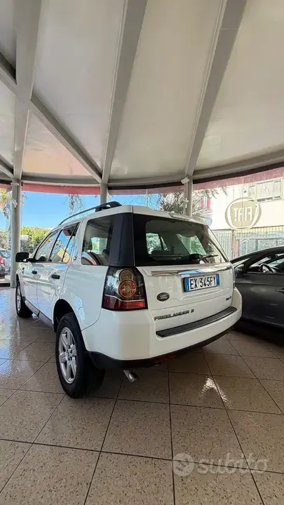 Land Rover Freelander 2014 photo 5
