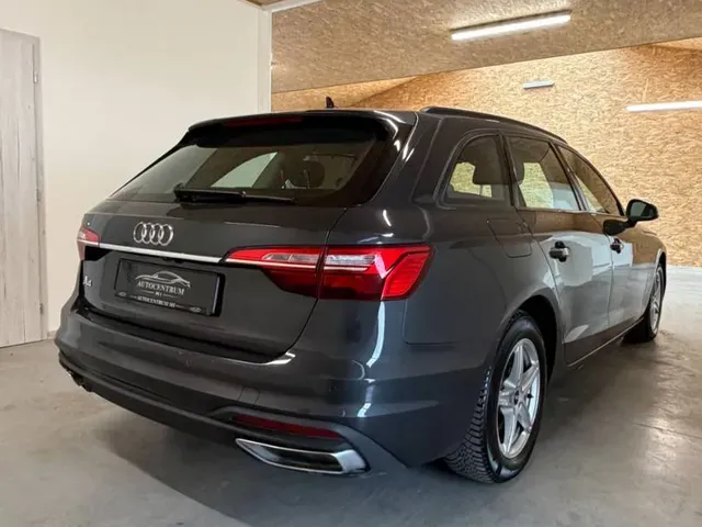 Audi A4 Avant 2021 photo 4