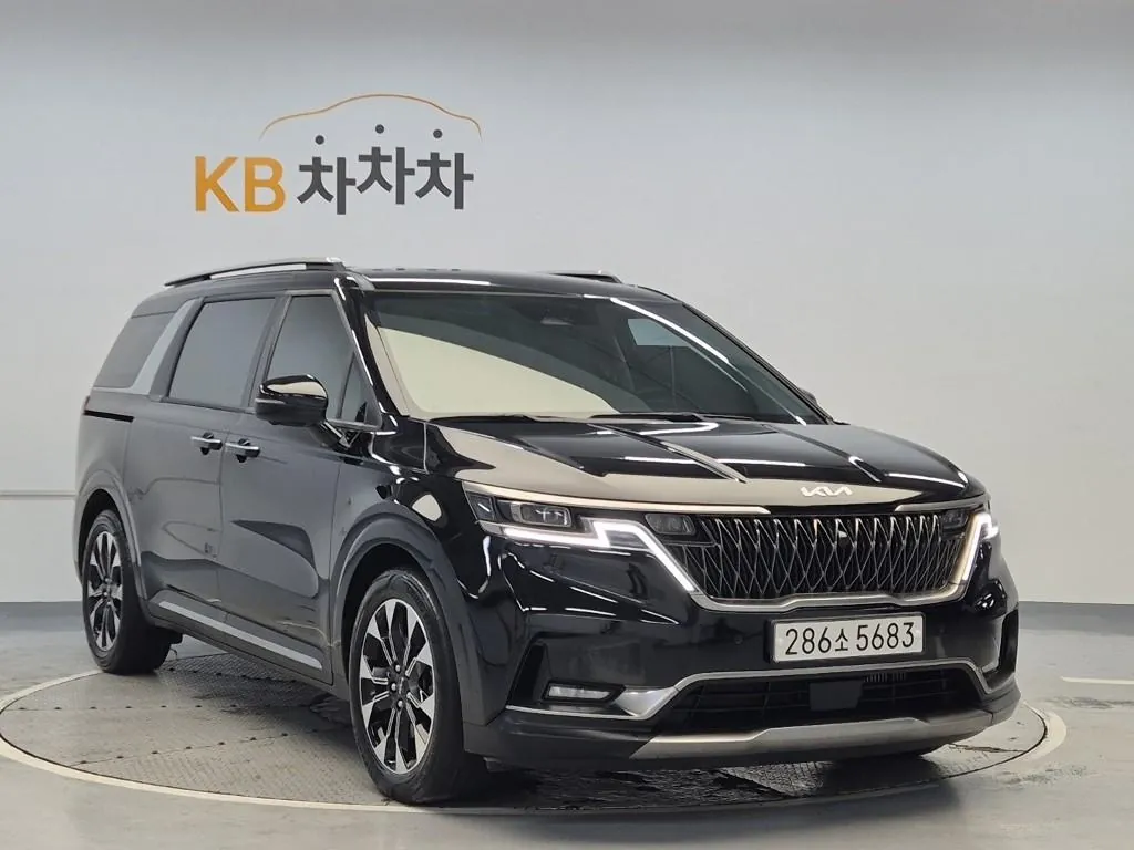 Kia Carnival 2023 photo 4