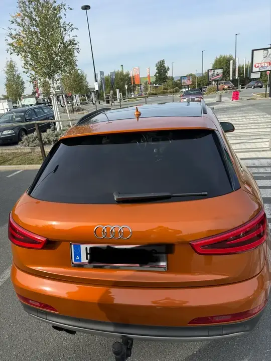 Audi Q3 2012 photo 2