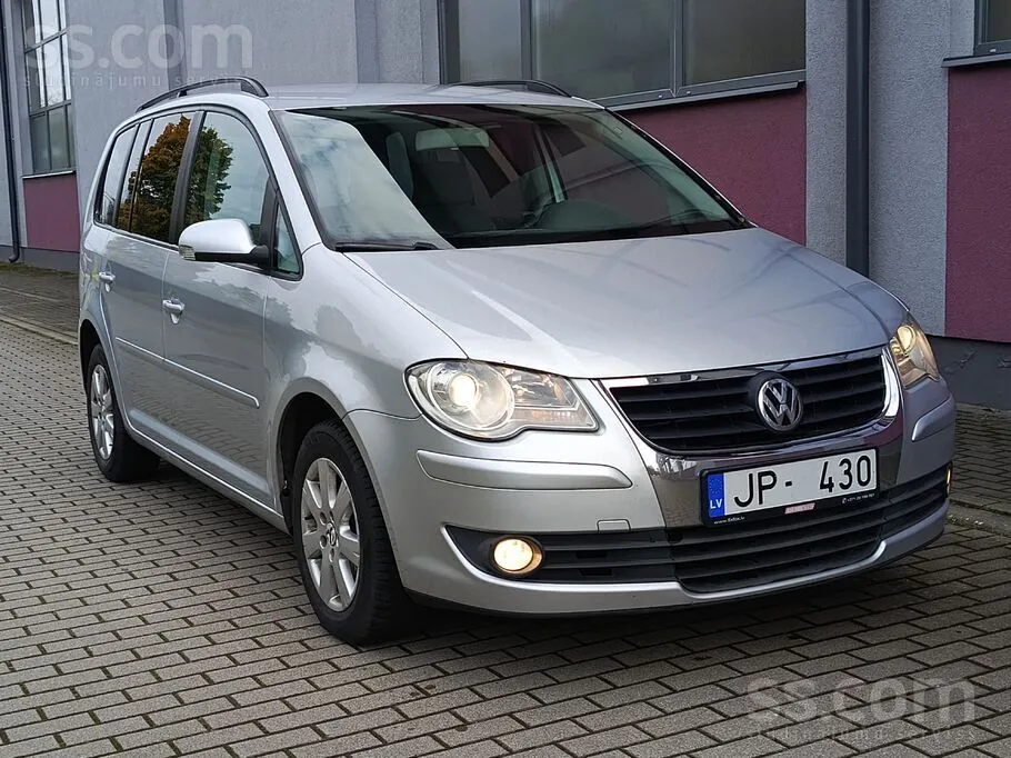 Volkswagen Touran 2007 photo 2