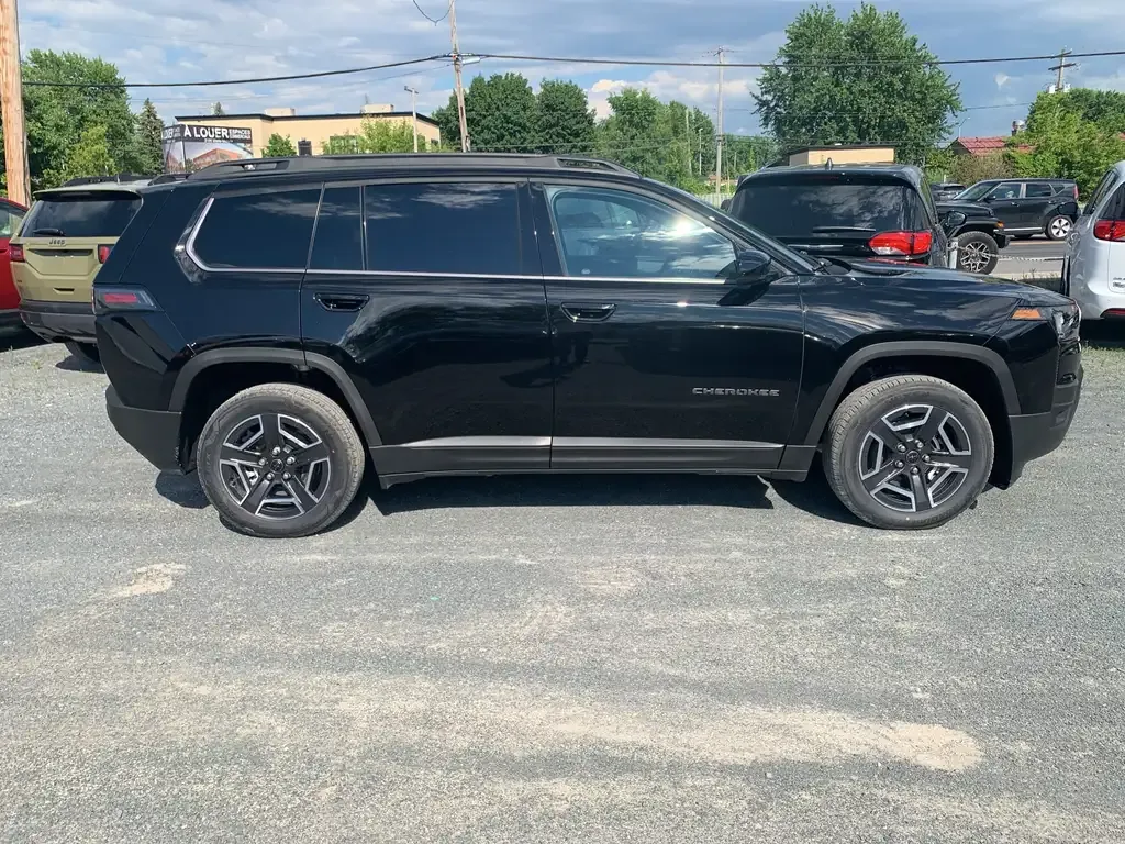 Jeep Cherokee 2026 photo 3