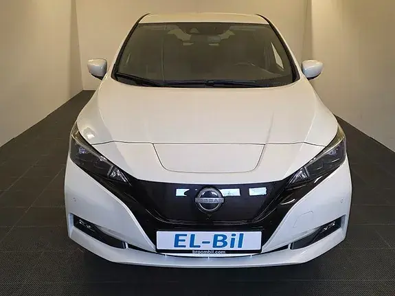 Nissan Leaf 2023 photo 3