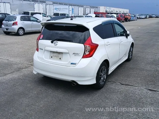 Nissan Note Rider 2012 photo 4