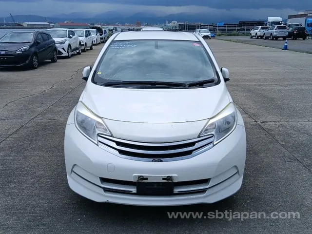 Nissan Note Rider 2012 photo 5