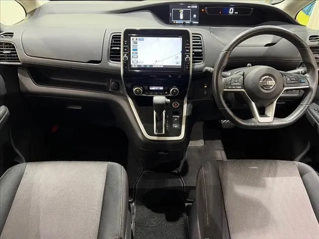 Nissan Sorento 2017 photo 3
