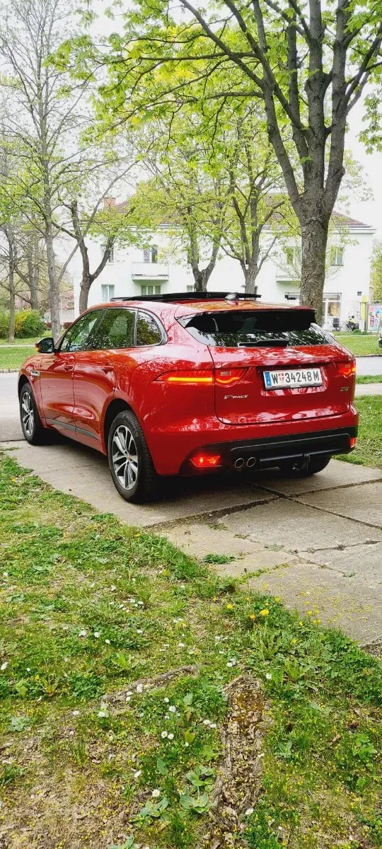 Jaguar F-Pace 2020 photo 2
